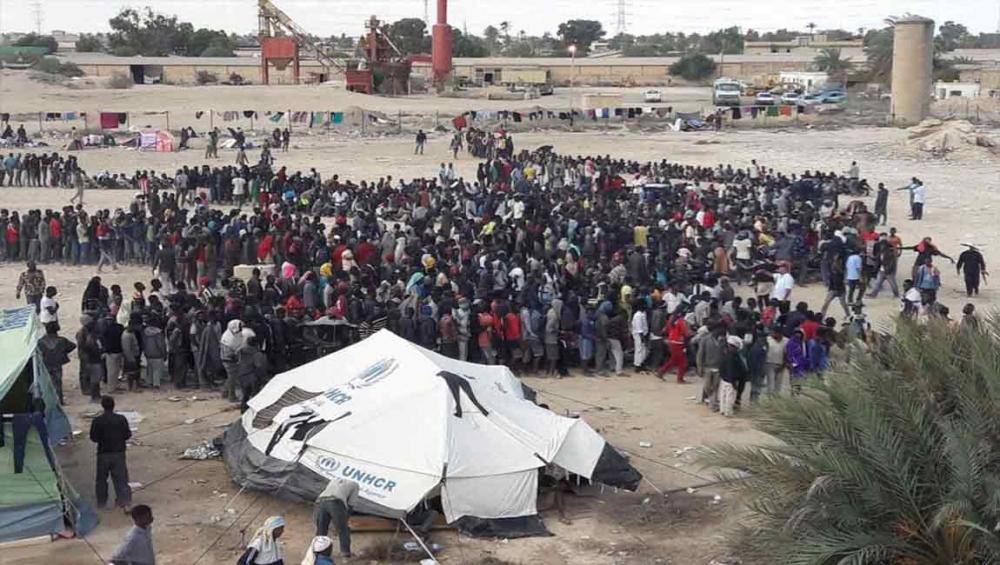 Libya: Smugglers holding refugees and migrants in deplorable conditions, say UN agencies