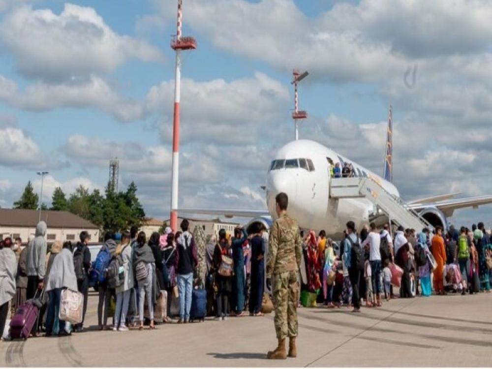 Evacuation flights resume after Kabul airport blast