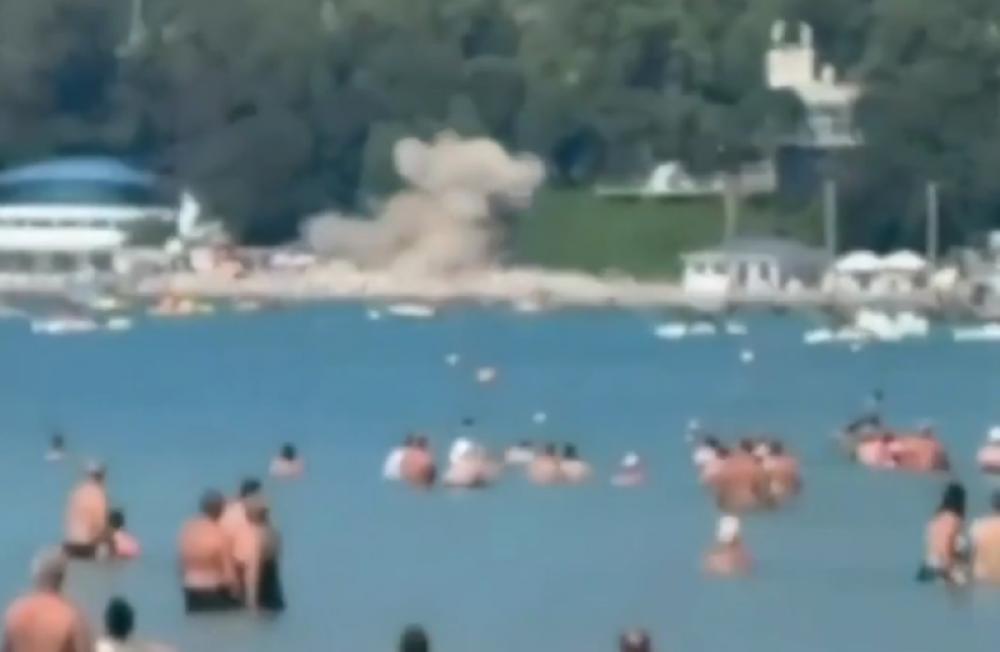Terrifying moment: Drone explodes on crowded Russian beach, 7 dead