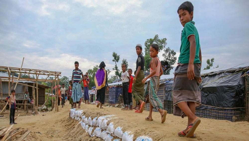 UN migration agency builds temporary safe havens to shelter Rohingya refugees in Bangladesh