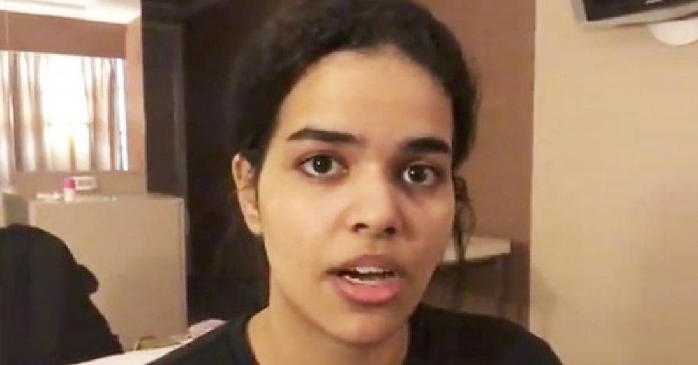 Saudi teen Rahaf arrives in Canada where she has been granted asylum 