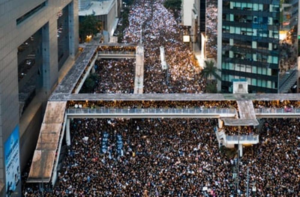 Hong Kong: Libraries now pull out books by pro-democracy activists for review