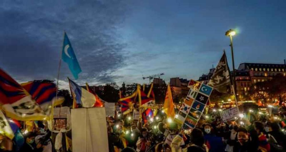 Human rights violations in China: Over 300 demonstrators protest in France