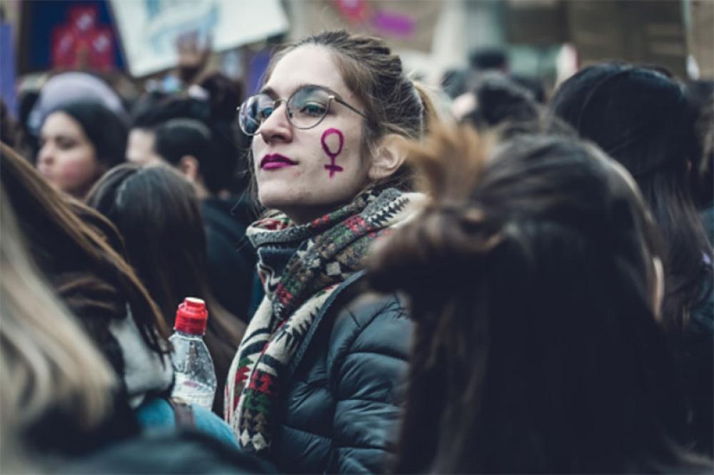 Texas passes law banning abortion from six weeks amid protests