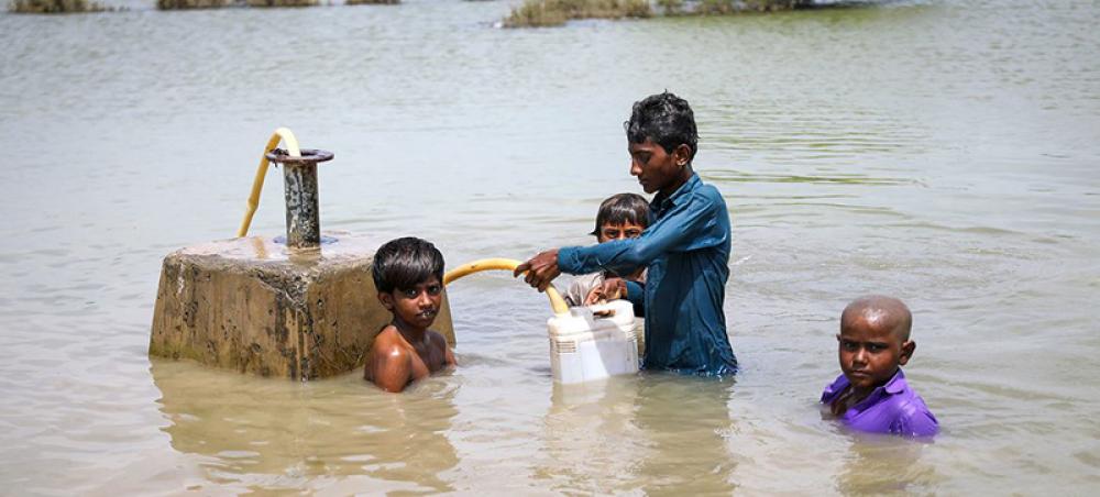 Human rights belong at the heart of climate change debate, urges Türk