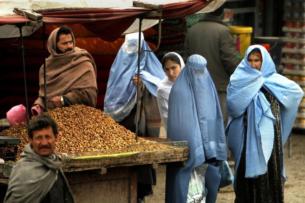Afghanistan: Taliban now directs women owners to close their shops in Balkh