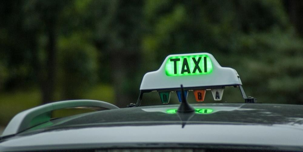 Afghanistan: Young graduates in Balkh forced to take up taxi driving due to lack of jobs Afghanistan: Young graduates in Balkh forced to take up taxi driving due to lack of jobs