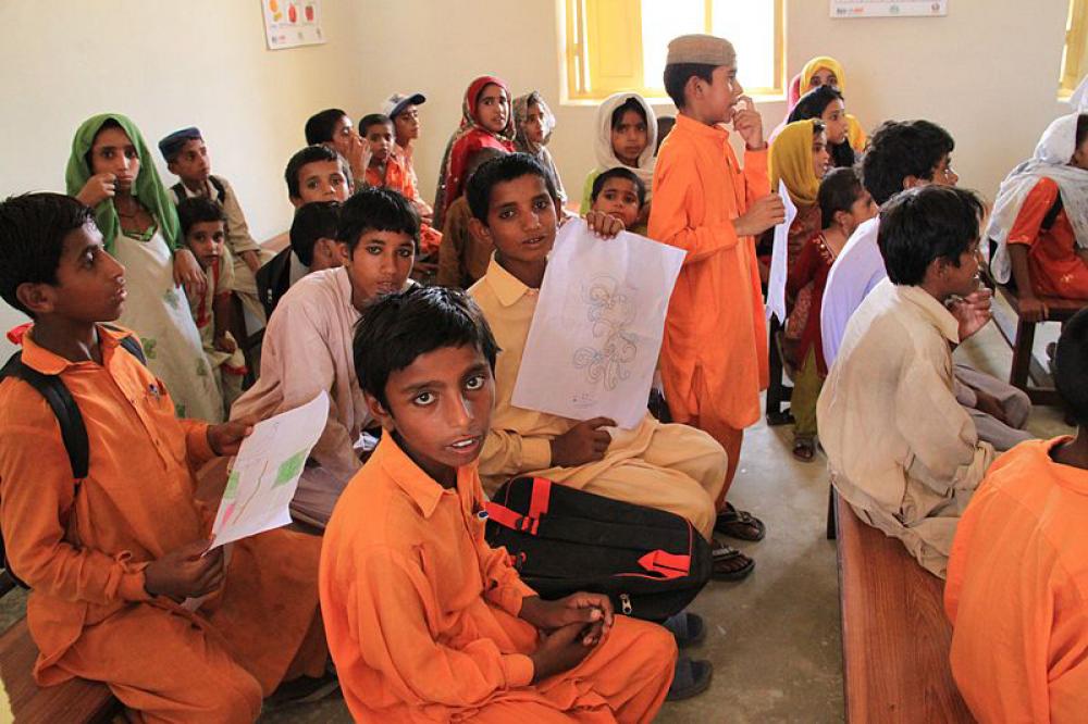 Pakistan: Bajaur students protest against shortage of teachers