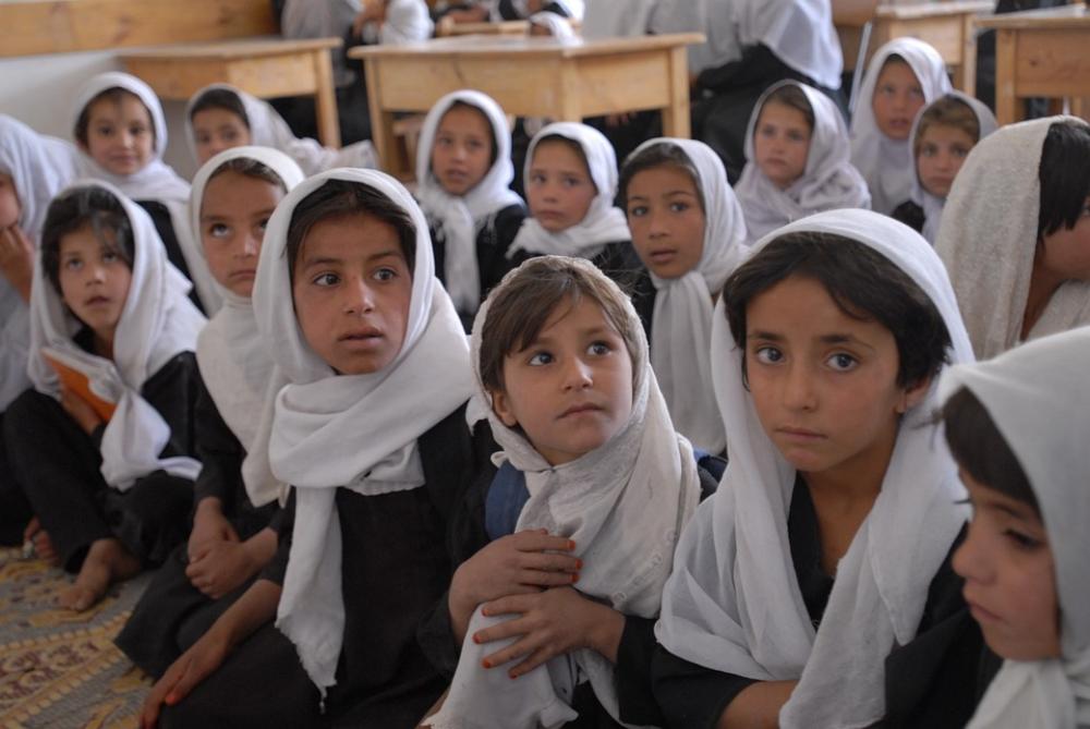 Afghanistan: Entrepreneur teaches girls crucial skills in 