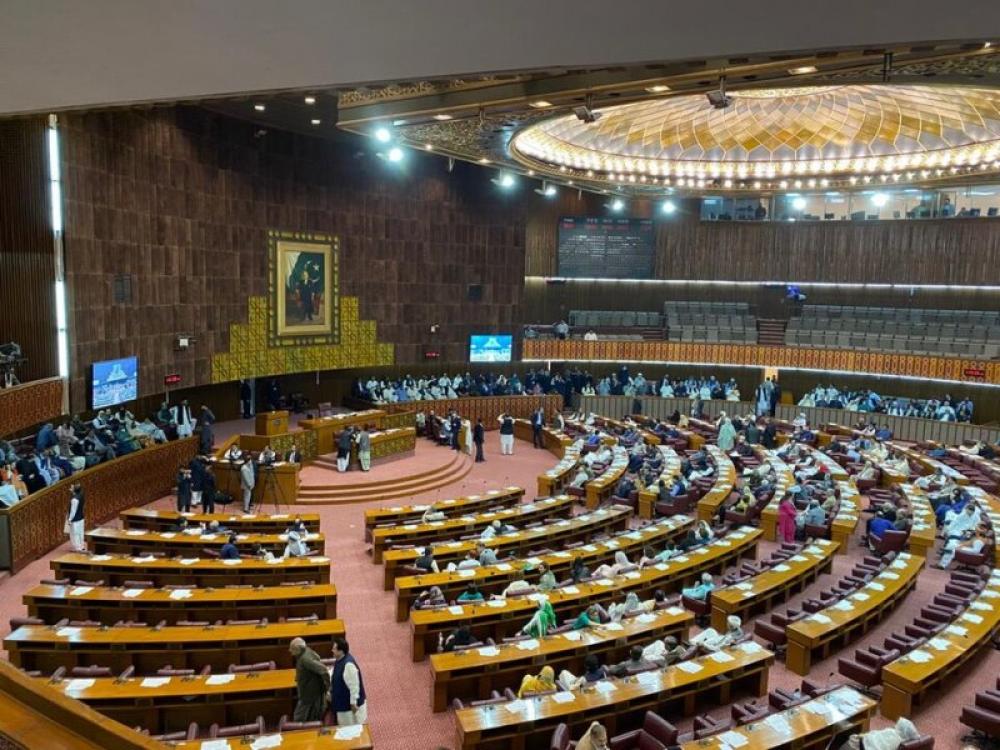 Pakistan: Journalists boycott National Assembly over layoffs, unpaid salaries