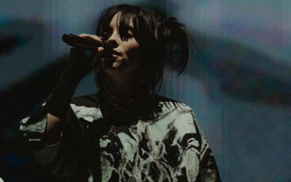 London: Billie Eilish briefly halts show in O2 over fan safety London: Billie Eilish briefly halts show in O2 over fan safety