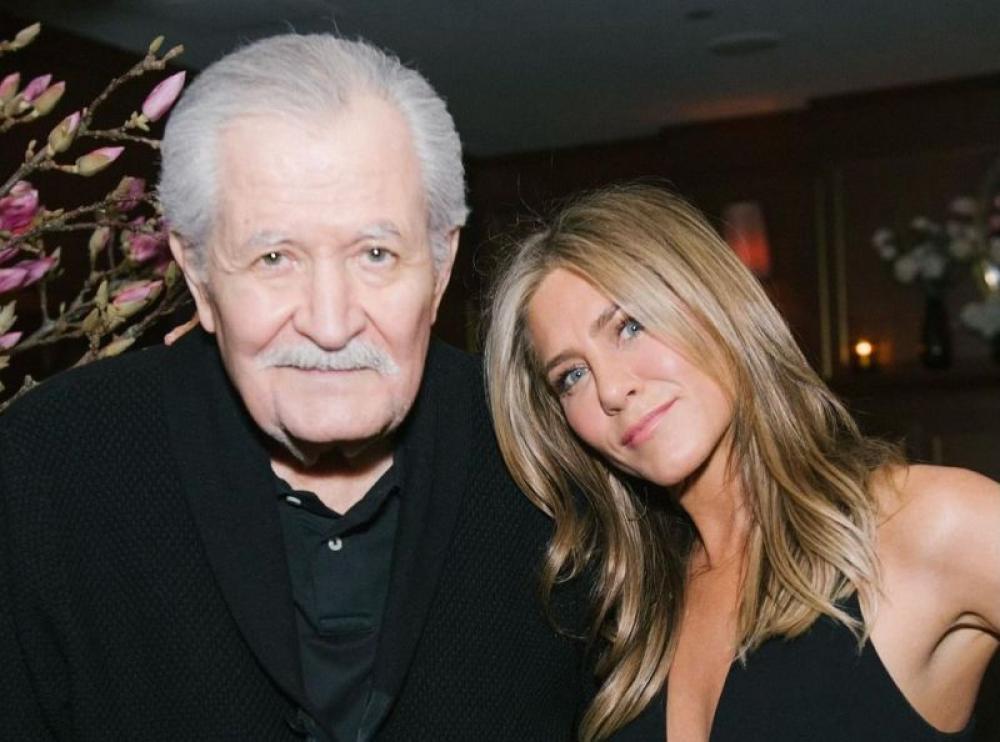 Jennifer Aniston's father actor John Aniston dies at 89