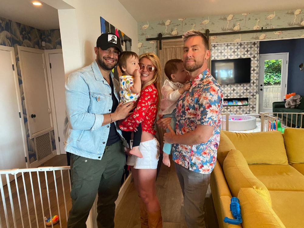 Pop icon Britney Spears meets Lance Bass‘ 'absolutely gorgeous' twins
