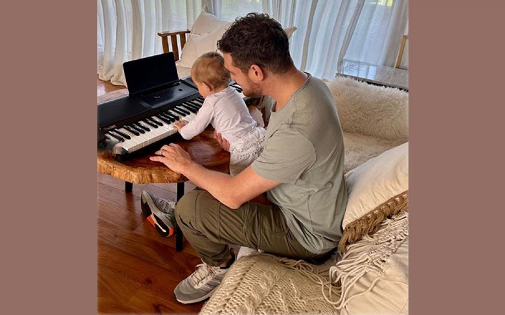 Musician Michael Buble shares emotional tribute on Instagram as daughter turns one Musician Michael Buble shares emotional tribute on Instagram as daughter turns one