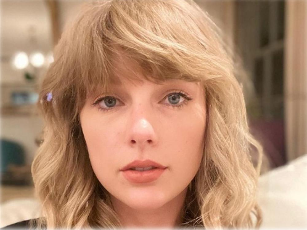 Tennessee tornadoes: Singing sensation Taylor Swift donates $1 million to victims