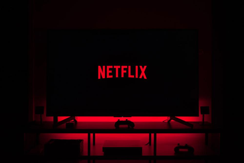 Netflix reduces prices for subscribers in more than 30 nations 