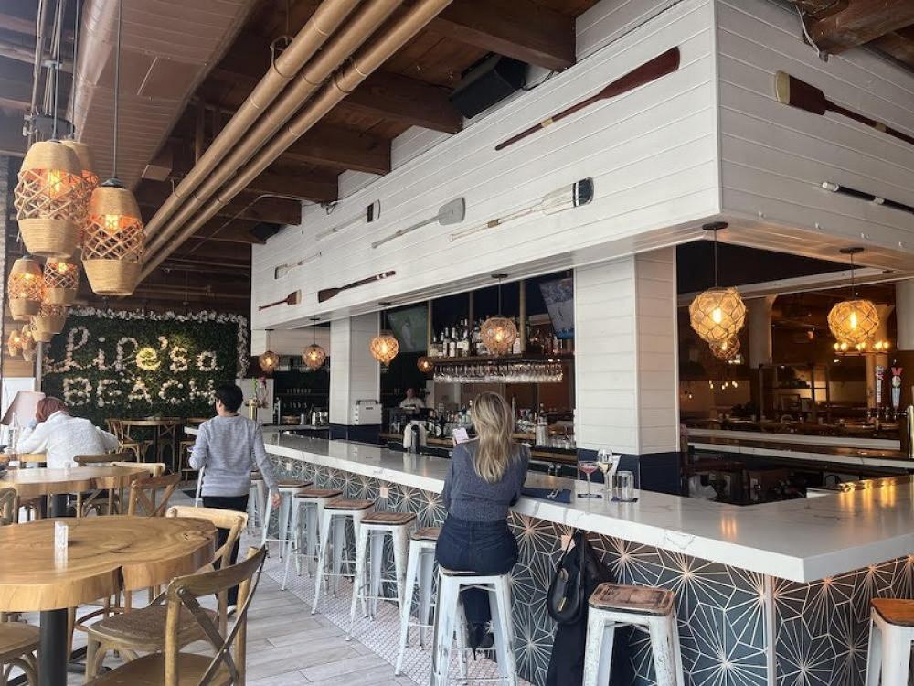 Rosé All Day and Coastal Vibes: Dining at Chicago's The Hampton Social – River North Rosé All Day and Coastal Vibes: Dining at Chicago's The Hampton Social – River North