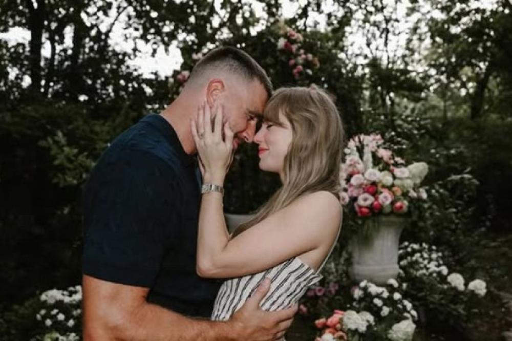 Singing sensation Taylor Swift announces engagement to Travis Kelce after dating for two years Singing sensation Taylor Swift announces engagement to Travis Kelce after dating for two years
