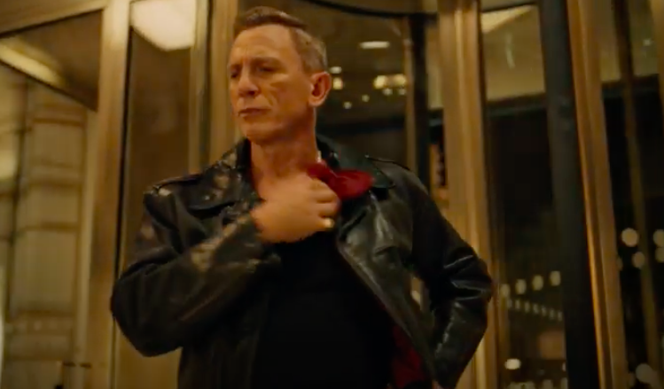 Daniel Craig is 007 as you have never seen him… in a silver chain and  leather for vodka ad